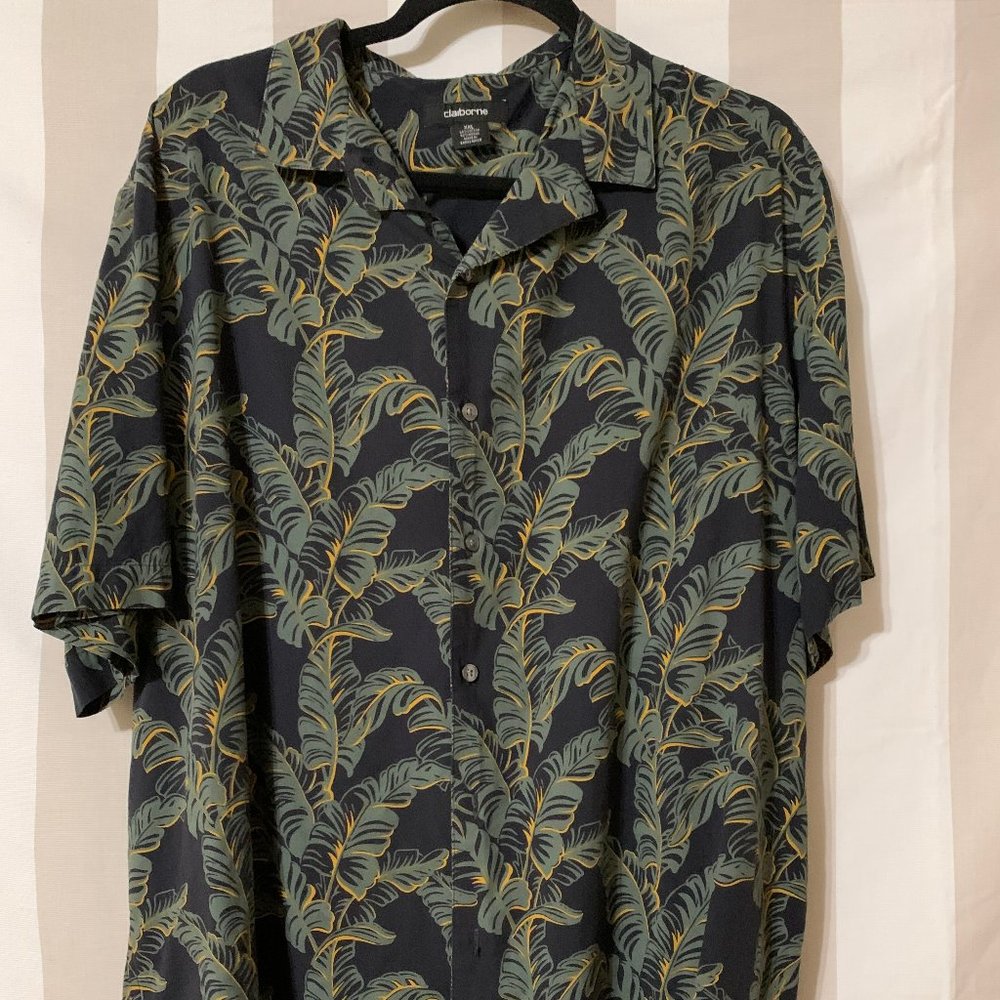 Claiborne Hawaiian Style Button Down Shirt